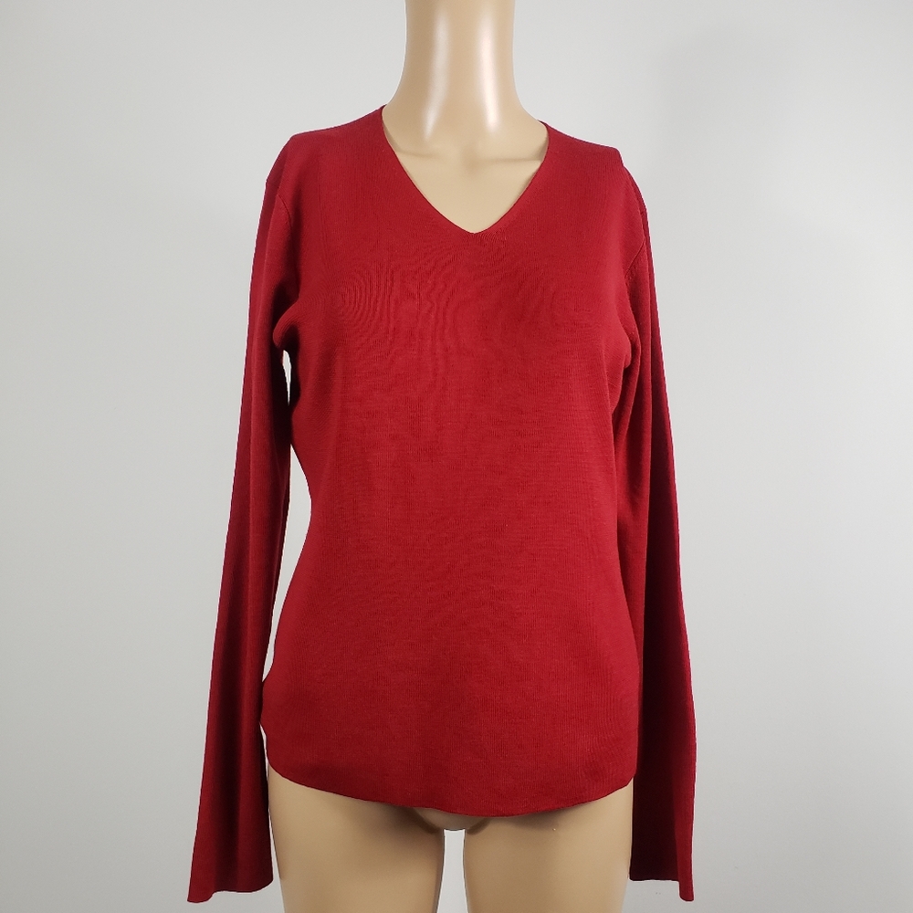 Brooks Brothers wool V-neck sweater size M
